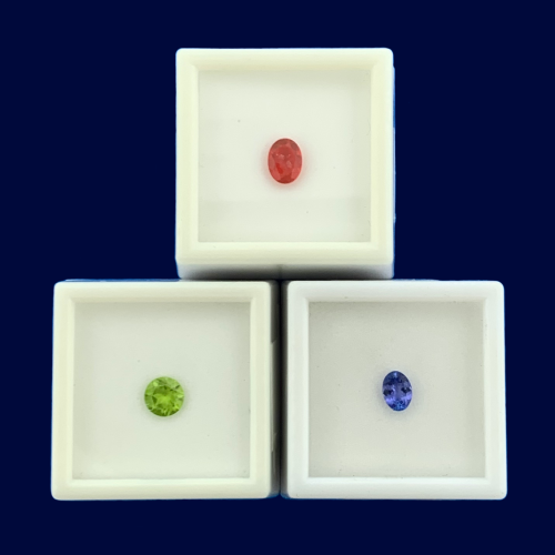 Buy, sell, or make custom jewelry with colored gemstones in Baton Rouge